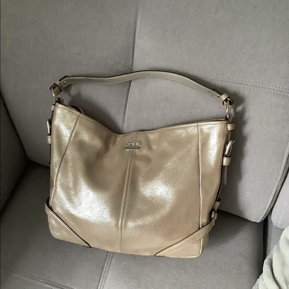 Authentic DRESSY COACH shoulder bag 🔥🔥 - Picture 2 of 15